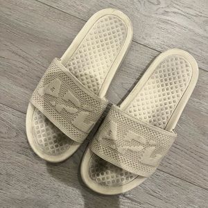 APL Slides women’s size 8